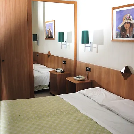 Meranda Szálloda 3*
