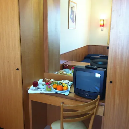 Hotel Meranda 3*