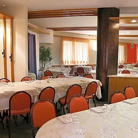 Meranda فندق 3*