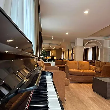 Hotel Meranda Hotel