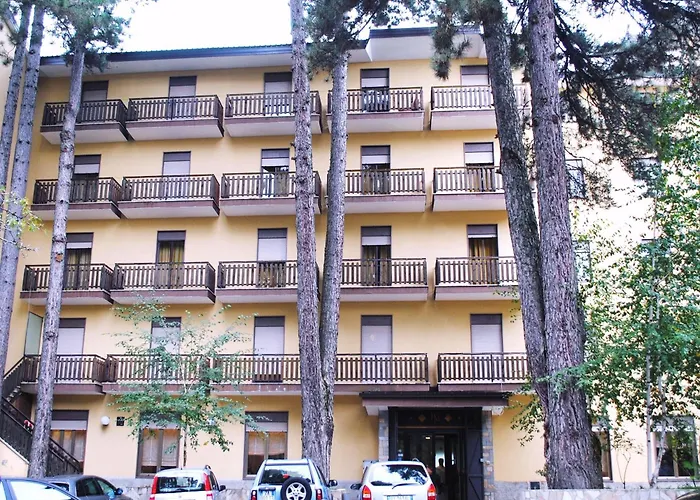 Meranda מלון קמיליאטלו סילאנו